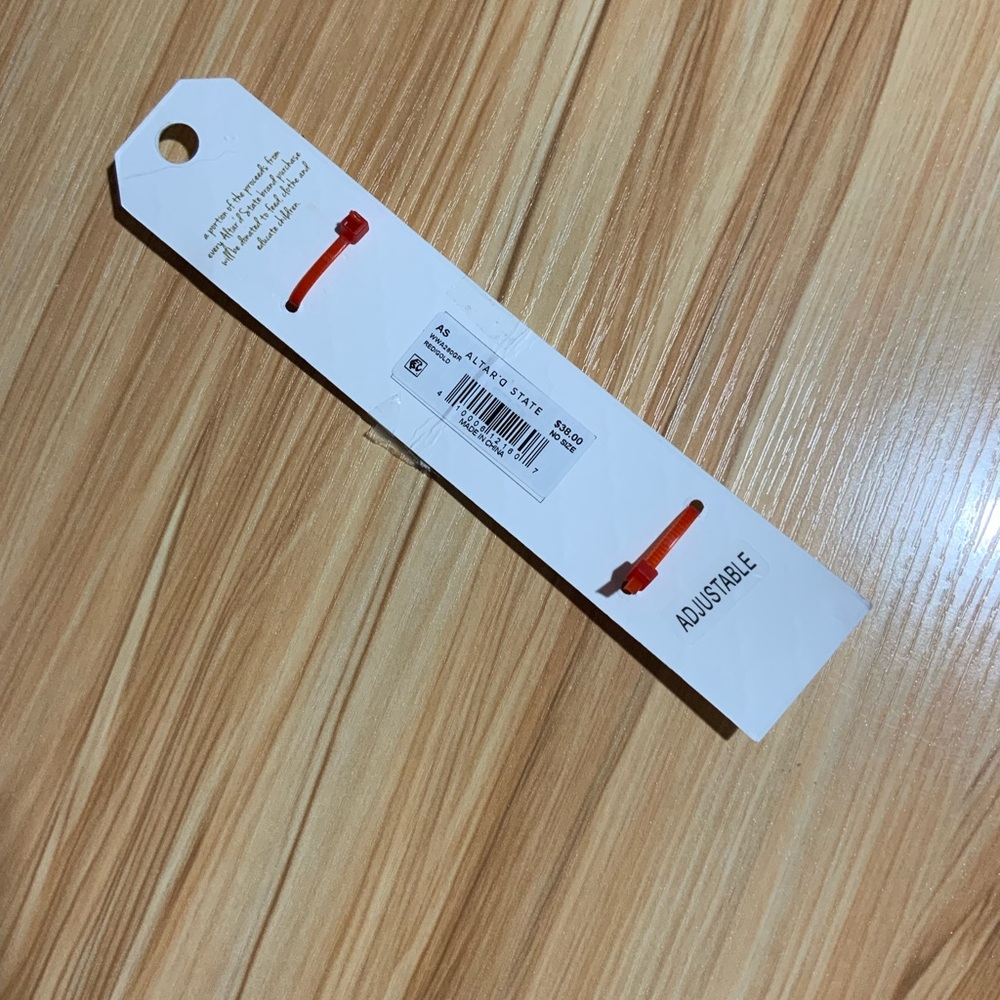 Altar’d State Red & Gold tone Clover Apple Watch Band 38/40 NWT - Picture 2 of 4